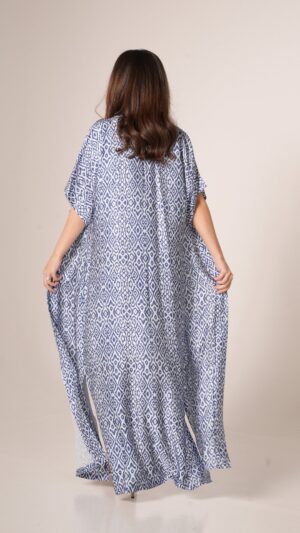 The Oceanic Charm Printed Bisht