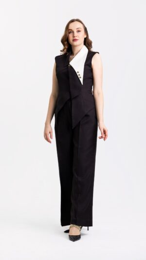 The Serene Black Sleeveless Suit